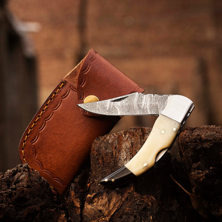 Damascus Pocket knife for Men, Groomsmen Damascus Folding Knife, Every Day Carry Knife , Damascus Knives, Gift For Him, Gift For Unisex USA